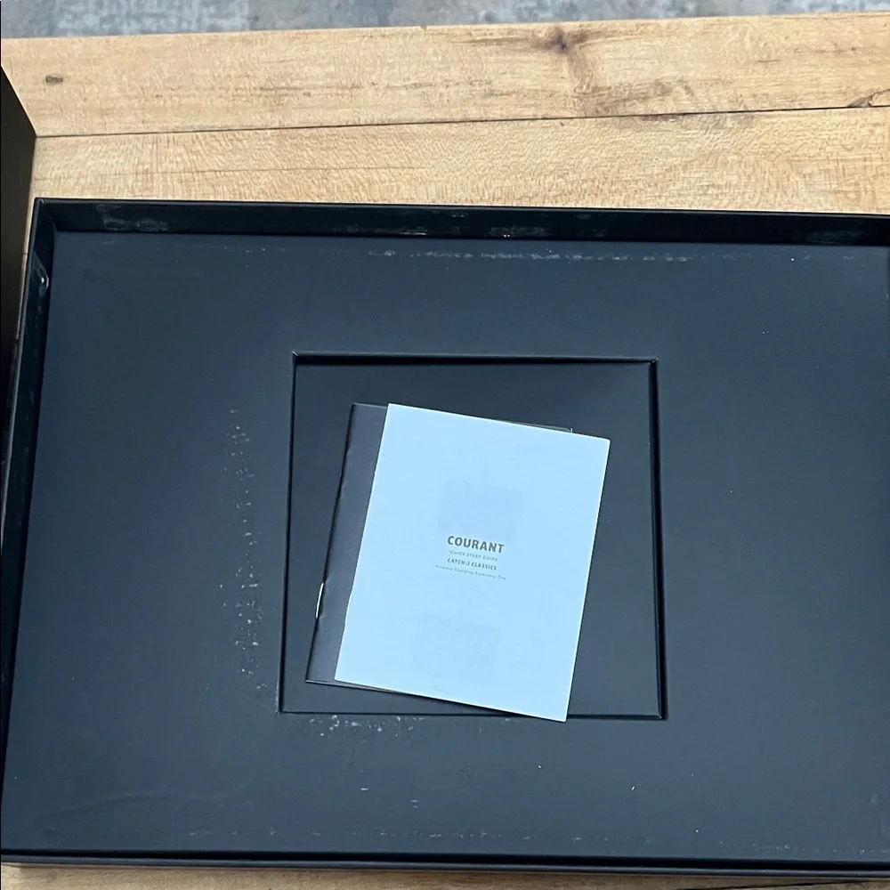 🆕 COURANT Catch:3 Cream Leather Wireless Charging Tray - Picture 8 of 10